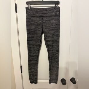 Kyodan Black/Gray Chevron Pattered Leggings. Soft!